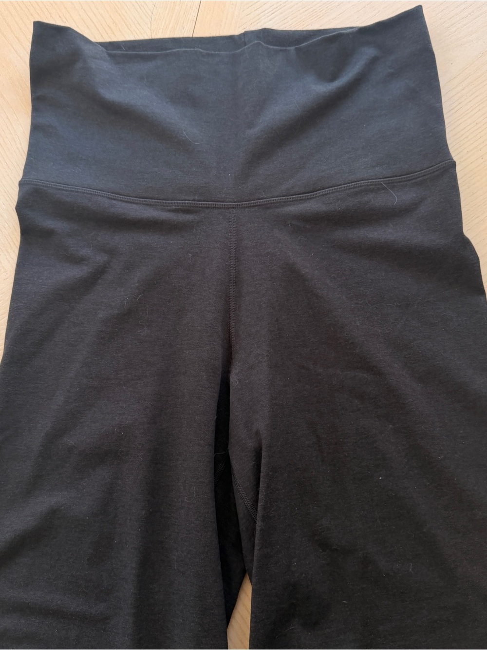 Like New Vuori Granite Foldover Straight Leg - Picture 6 of 11